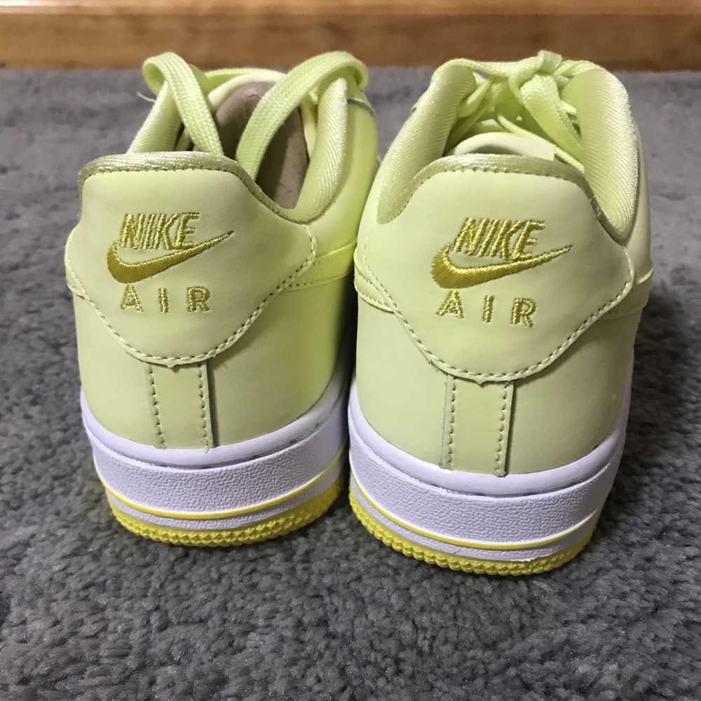 Nike Air Force - Picture 7 of 8